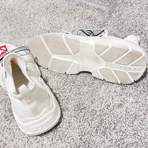 WOMENS PRADA SNEAKERS - Picture 2 of 5